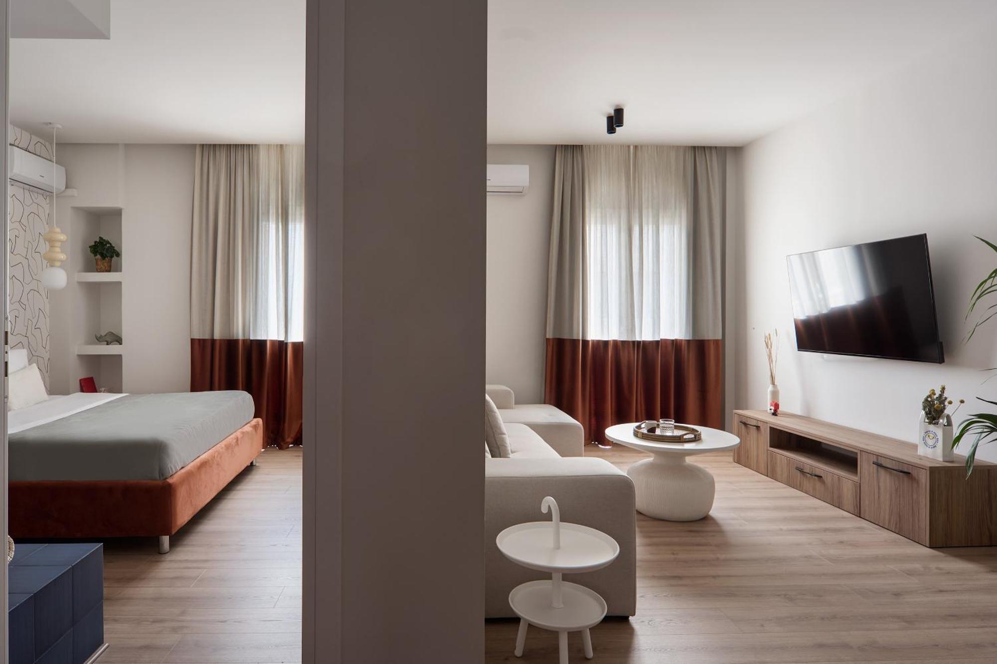 One-Bedroom Apartment